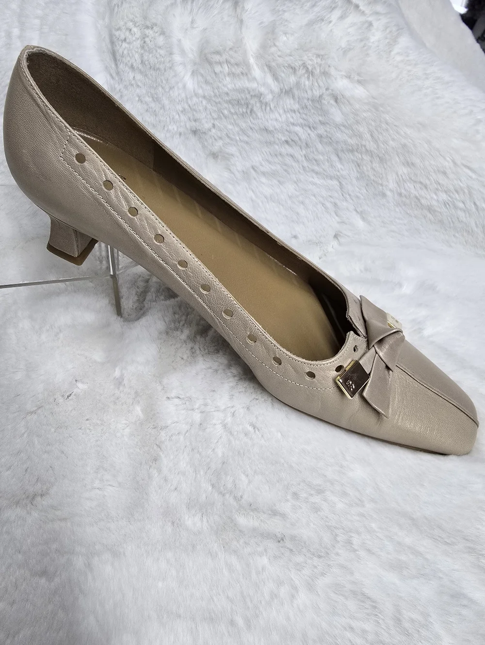 Stuart Weitzman Beige Bow Square-Toe Kitten Heel Pump with Gold Accents - Beige - Picture 6 of 10